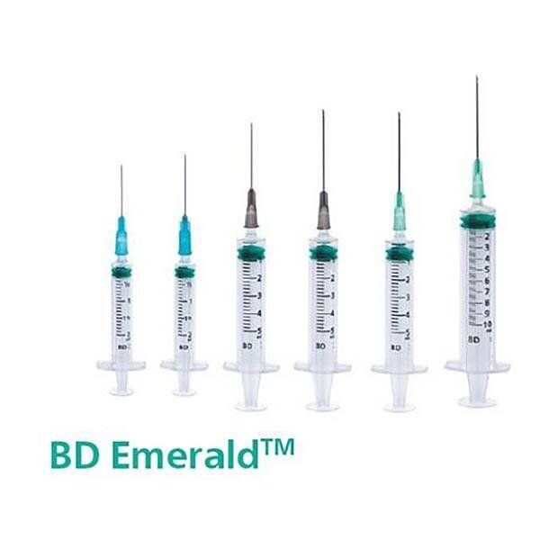 Шприц BD Emerald трехкомпонентный 5 мл с иглой 0,8х40 мм зеленый 10 шт.